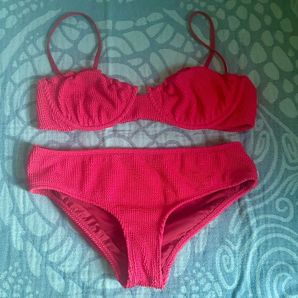 Dippin' Daisy's Vibrant Pink Balconette Crinkle Stretch Bikini Set